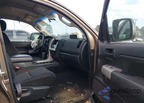 2008 Toyota Tundra Sr5 5.7L V8 z USA, uszkodzony, nr VIN 5TFRV54108X048660